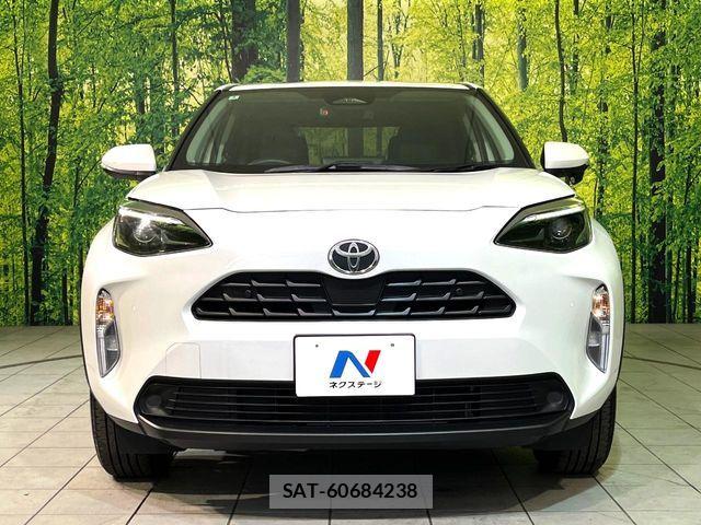 Toyota YARIS CROSS 2025-03 8102968-13