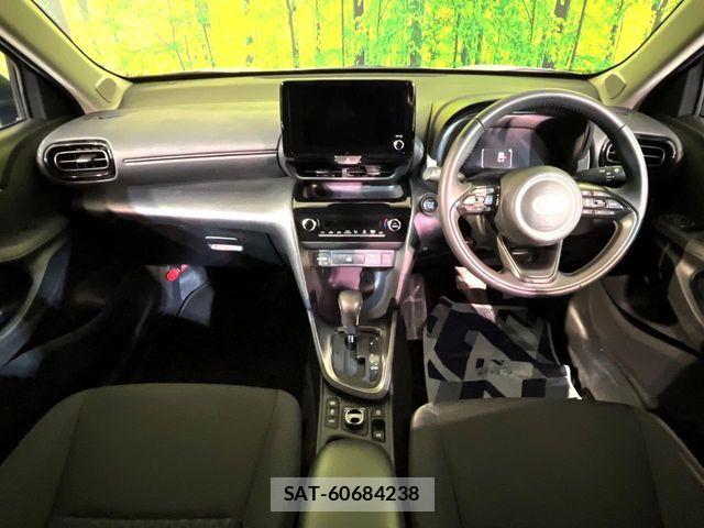Toyota YARIS CROSS 2025-03 8102968-1