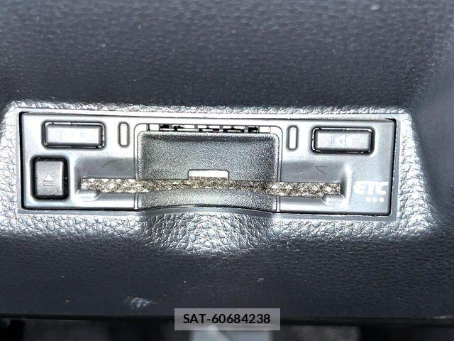 Toyota YARIS CROSS 2025-03 8102968-6