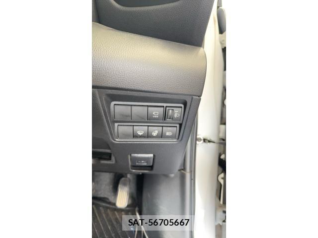 Toyota YARIS CROSS 2022-11 8102960-9