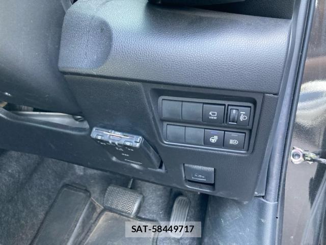 Toyota YARIS CROSS 2023-04 8102963-7