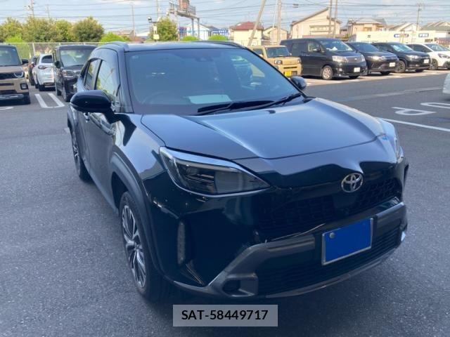 Toyota YARIS CROSS 2023-04 8102963-1