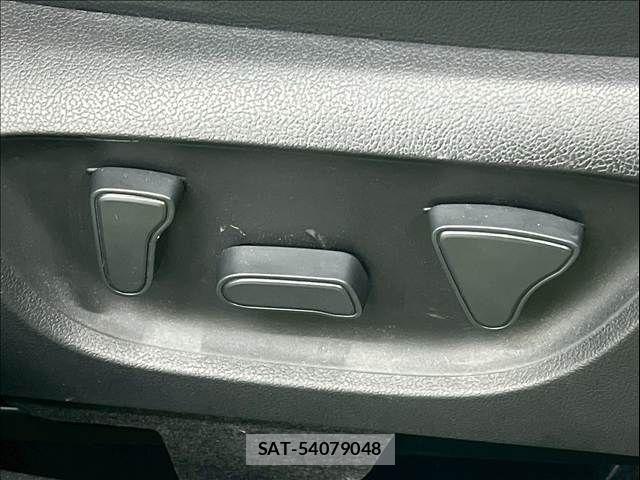 Toyota YARIS CROSS 2021-05 8147091-9