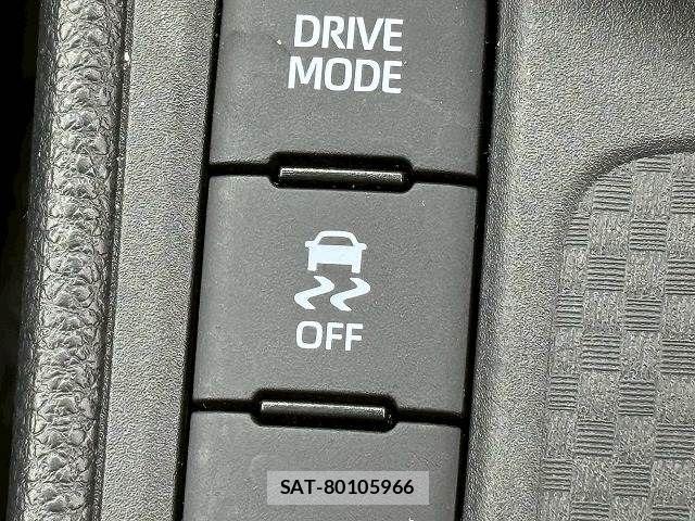 Toyota YARIS CROSS 2023-05 8147090-15