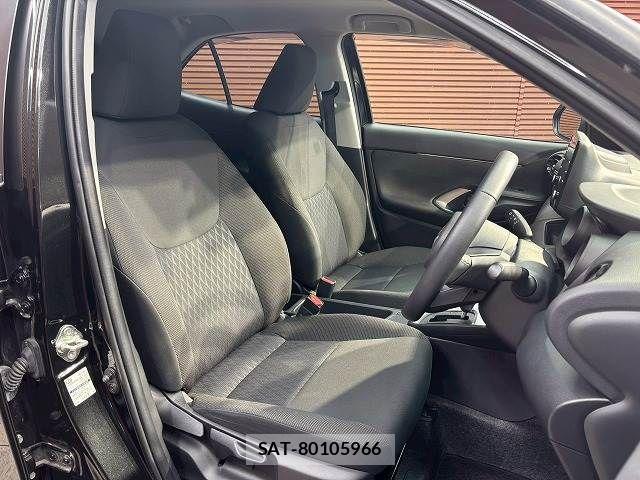 Toyota YARIS CROSS 2023-05 8147090-7