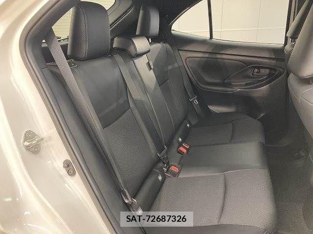 Toyota YARIS CROSS 2024-02 8147088-11