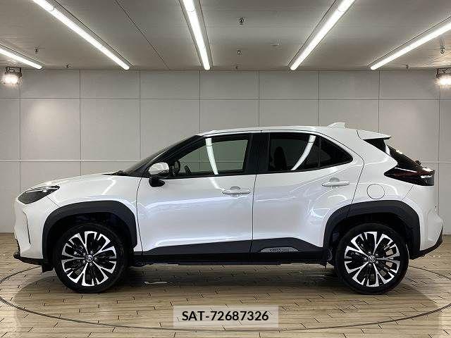 Toyota YARIS CROSS 2024-02 8147088-16