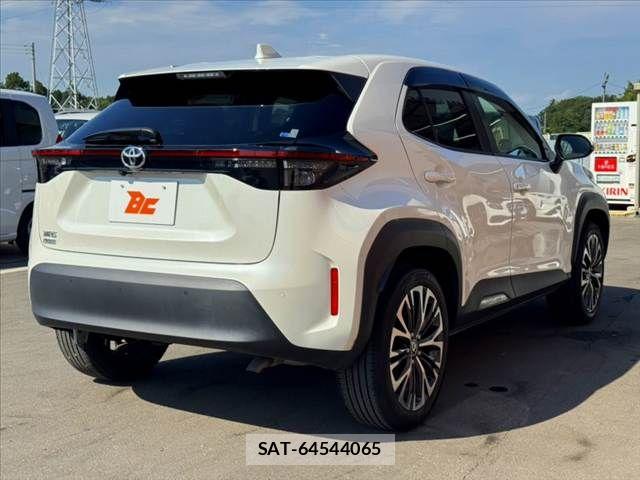 Toyota YARIS CROSS 2022-01 8211181-14