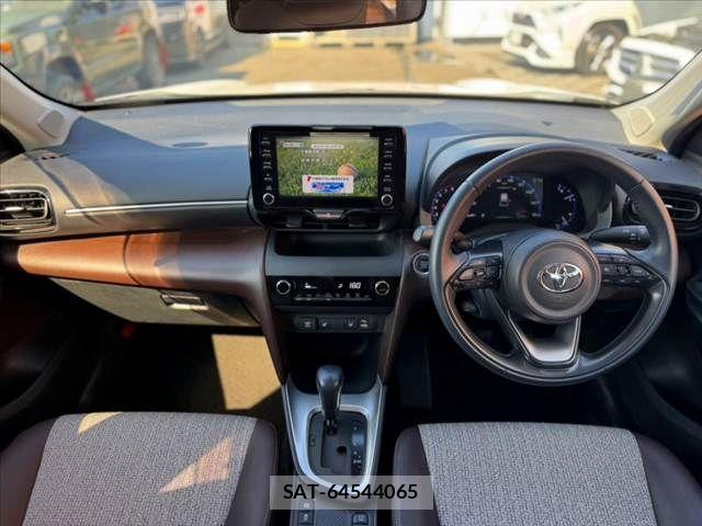 Toyota YARIS CROSS 2022-01 8211181-1
