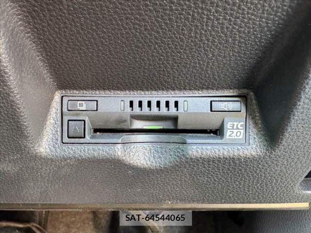 Toyota YARIS CROSS 2022-01 8211181-4