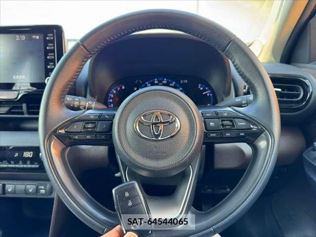 Toyota YARIS CROSS 2022-01 8211181-6