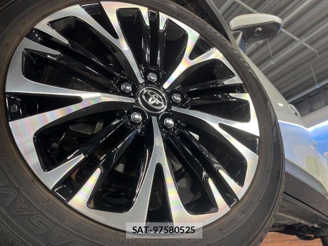 Toyota YARIS CROSS 2025-08 8211179-12