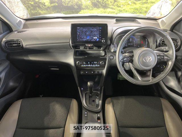 Toyota YARIS CROSS 2025-08 8211179-2