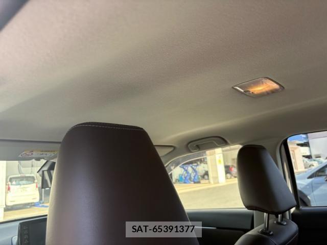 Toyota YARIS CROSS 2022-07 8232554-16