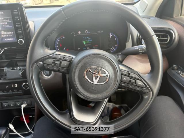 Toyota YARIS CROSS 2022-07 8232554-20