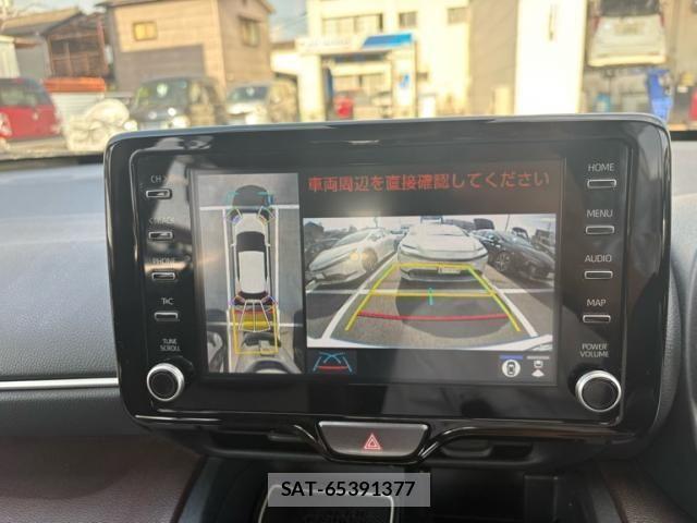 Toyota YARIS CROSS 2022-07 8232554-25