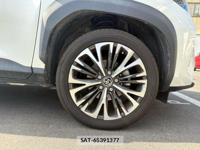 Toyota YARIS CROSS 2022-07 8232554-5