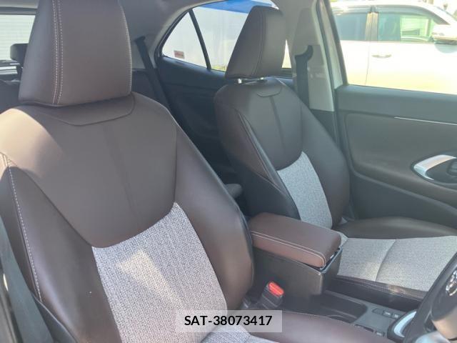 Toyota YARIS CROSS 2021-08 8232555-12