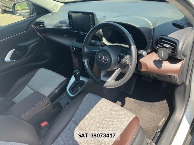 Toyota YARIS CROSS 2021-08 8232555-13