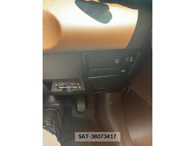 Toyota YARIS CROSS 2021-08 8232555-14
