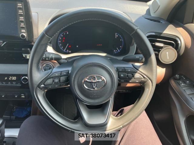 Toyota YARIS CROSS 2021-08 8232555-15