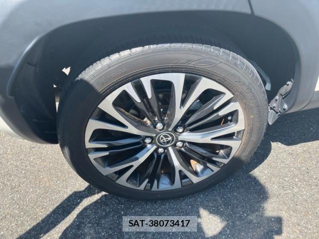 Toyota YARIS CROSS 2021-08 8232555-5