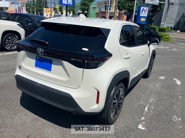 Toyota YARIS CROSS 2021-08 8232555-6