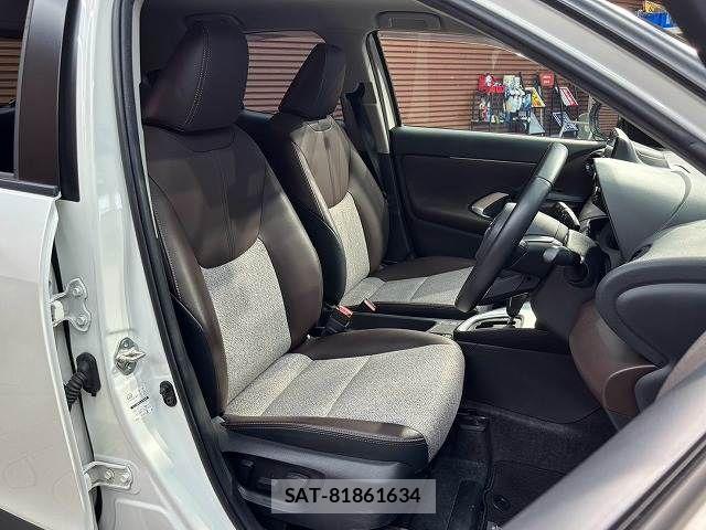 Toyota YARIS CROSS 2021-07 8247278-10