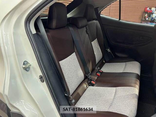 Toyota YARIS CROSS 2021-07 8247278-11