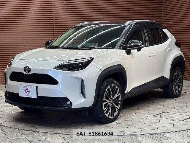 Toyota YARIS CROSS 2021-07 8247278-13