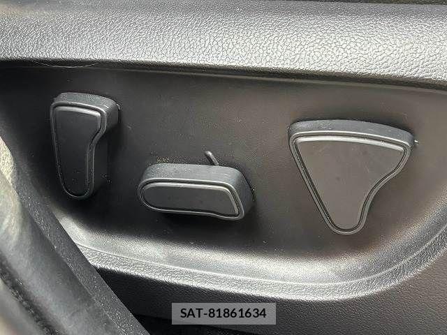 Toyota YARIS CROSS 2021-07 8247278-7