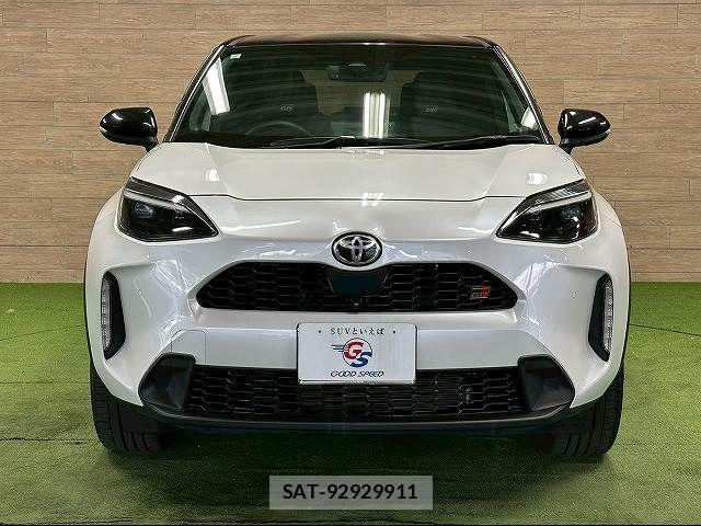 Toyota YARIS CROSS 2023-09 8338662-14