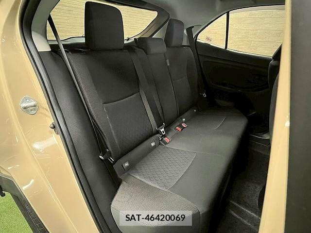 Toyota YARIS CROSS 2021-01 8338663-11