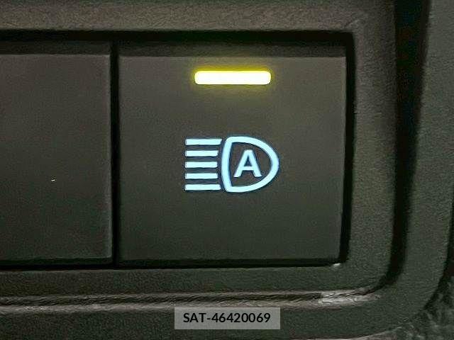 Toyota YARIS CROSS 2021-01 8338663-7