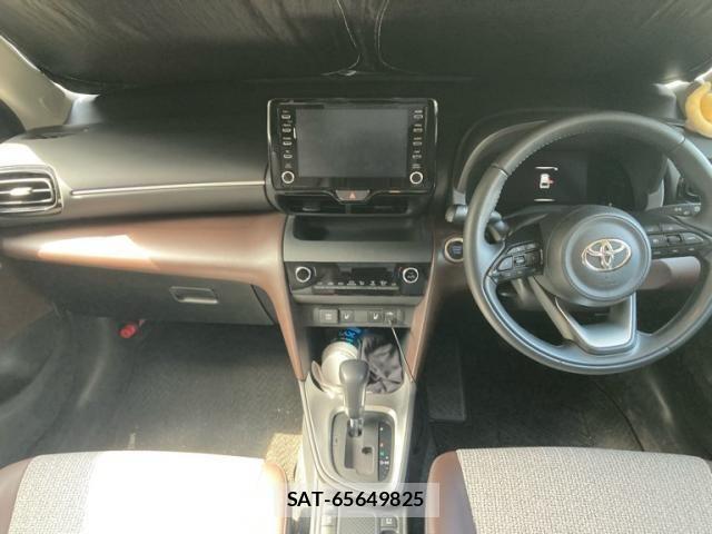 Toyota YARIS CROSS 2022-05 8334910-10