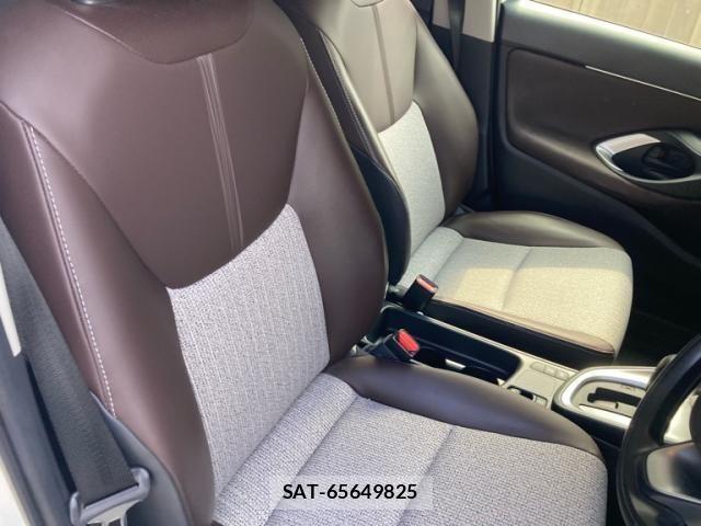 Toyota YARIS CROSS 2022-05 8334910-13