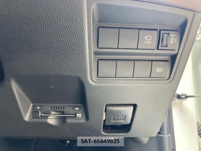 Toyota YARIS CROSS 2022-05 8334910-14