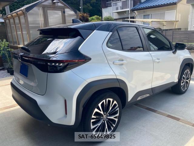 Toyota YARIS CROSS 2022-05 8334910-3