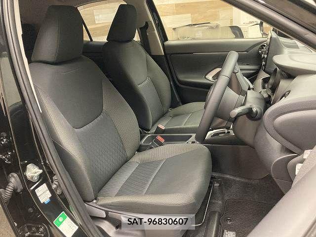 Toyota YARIS CROSS 2021-05 8338665-10