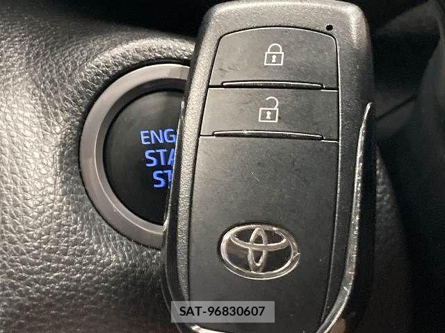 Toyota YARIS CROSS 2021-05 8338665-7