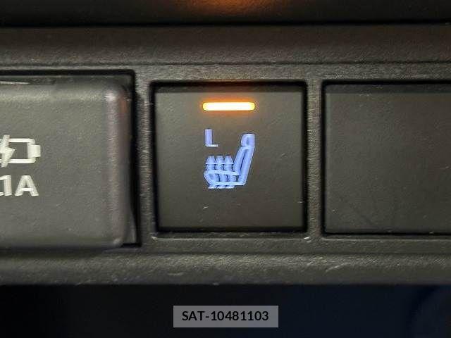 Toyota YARIS CROSS 2020-09 8338661-11