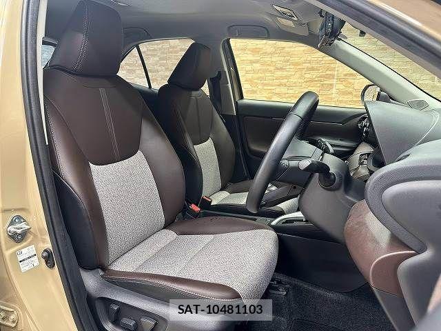 Toyota YARIS CROSS 2020-09 8338661-4