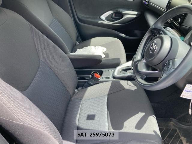 Toyota YARIS CROSS 2022-11 8355955-14