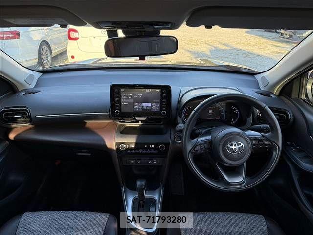 Toyota YARIS CROSS 2021-10 8355956-1
