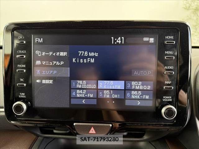 Toyota YARIS CROSS 2021-10 8355956-22