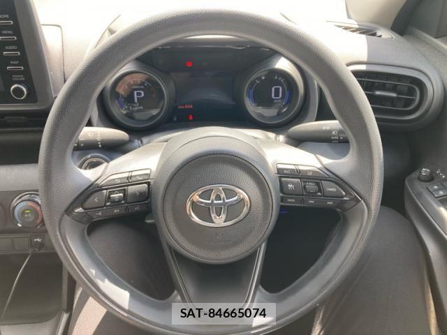 Toyota YARIS CROSS 2022-01 8355957-12