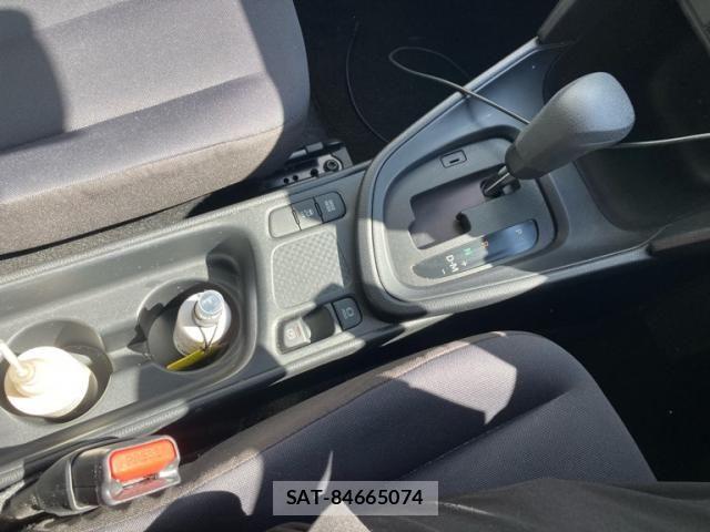 Toyota YARIS CROSS 2022-01 8355957-14