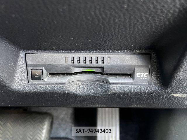 Toyota YARIS CROSS 2021-03 8369992-13