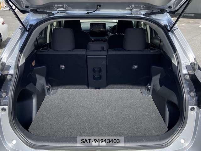 Toyota YARIS CROSS 2021-03 8369992-20