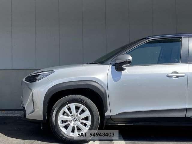 Toyota YARIS CROSS 2021-03 8369992-25